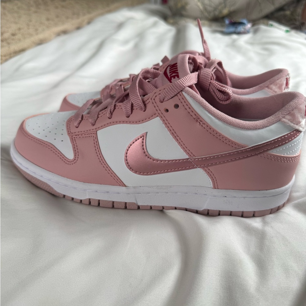 Nike Women's Dunk Low Sneakers - Picture 2 of 6